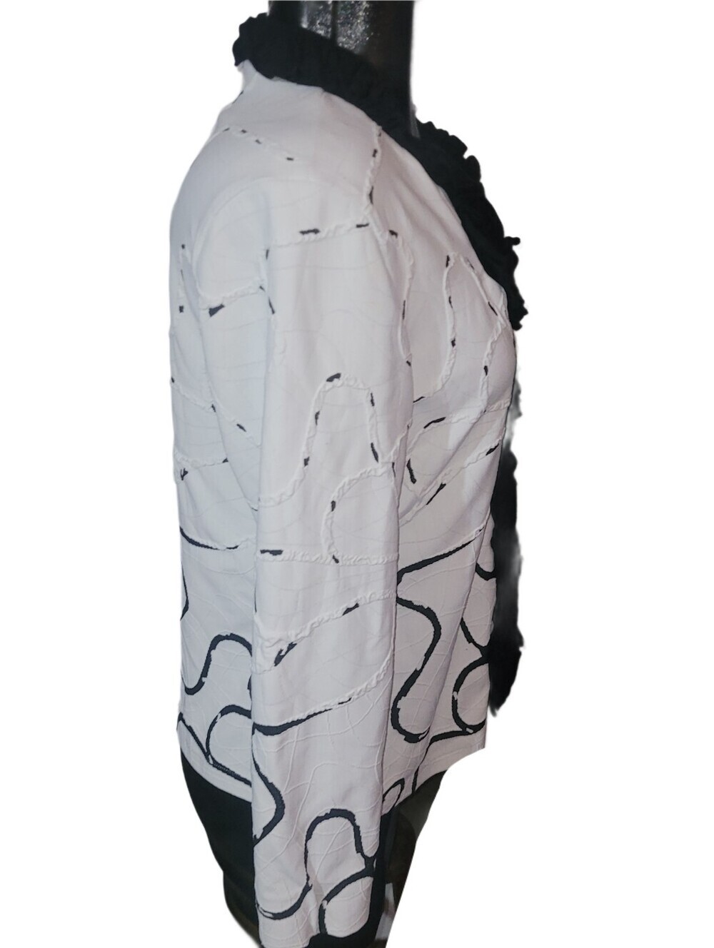Ravel Y2K White Ruffle-Trim Blazer Jacket with Black Abstract Detail Size L - Picture 5 of 7